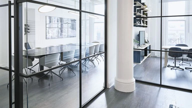 Image representing strategic cloud architecture and financial control